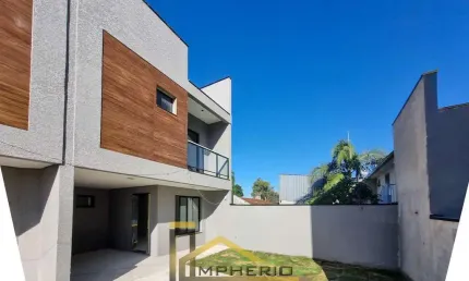 Imperdível oportunidade de adquirir casa com 3 quartos e 2 suítes no capão raso, curitiba-pr.