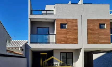 Imperdível oportunidade de adquirir casa com 3 quartos e 2 suítes no Capão Raso, Curitiba-PR.