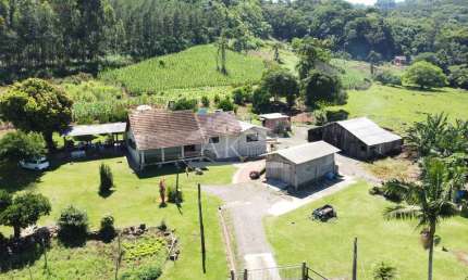Sítio com estrutura completa à venda em Picada Café na Serra Gaúcha