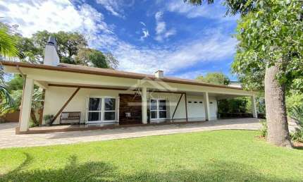 Casa de alto padrão, com duas suítes, à venda em Nova Petrópolis, na Serra Gaúcha