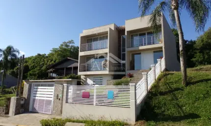 Casa de alto padrão à venda em Picada Café, na Serra Gaúcha