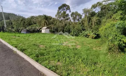 Terreno com área de 535,80 m², a venda no centro de picada café na serra gaúcha