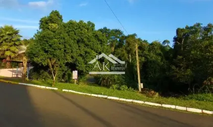 Terreno com declive a venda em ótimo bairro de Picada Café, na Serra Gaúcha
