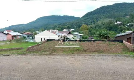 Terreno em loteamento tranquilo à venda na cidade de picada café, na serra gaúcha