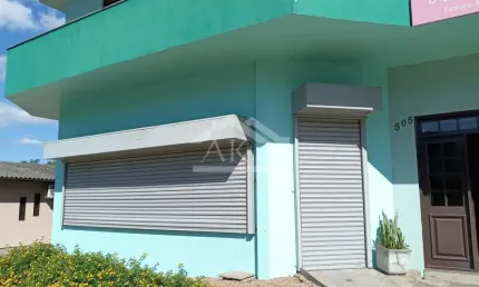 Excelente sala comercial, localizada no centro de picada café