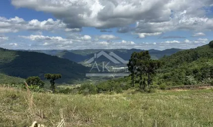 Área de terra com vista espetacular à venda em Picada Café na Serra Gaúcha