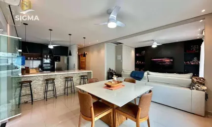 PERTO DO MAR - Casa reformada 2 suítes Espaço gourmet 2 vagas Tombo Guarujá.