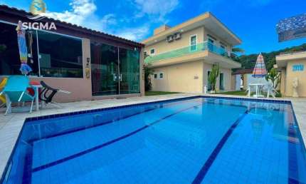 Casa de alto padrão com 6 suítes - piscina - sauna - churrasqueira - estúdio - 6 vagas - Jardim Albamar, Guarujá.