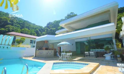 Casa na praia, 4 suítes, piscina, churrasqueira, costão do pernambuco, guarujá.