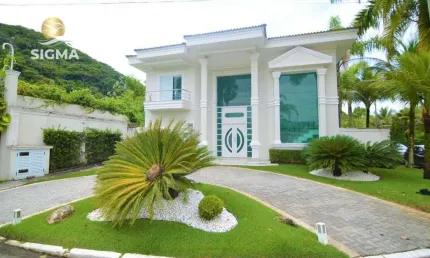 Casa na praia, Condomínio fechado, 5 suítes, Piscina, Churrasqueira, Costão do Pernambuco, Guarujá.