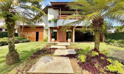 Alto padrão - Casa à venda com 5 suítes - Piscina e churrasqueira -
