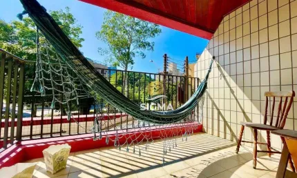 Apartamento com 2 dormitórios à venda, 75 m² por R$ 425.000,00 - Tombo - Guarujá/SP