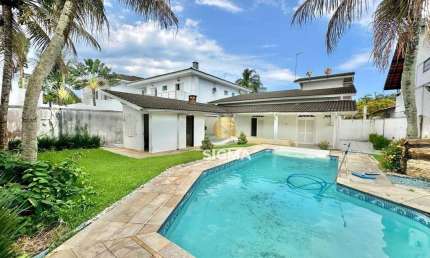 Casa com 3 dormitórios à venda, 200 m² por R$ 1.270.000,00 - Jardim Acapulco - Guarujá/SP
