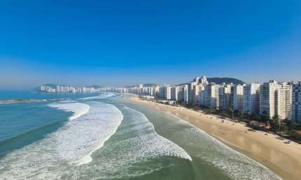FRENTE MAR - Apartamento à venda com 4 quartos sendo 3 suítes - 2 vagas - Pitangueiras - Guarujá/SP.