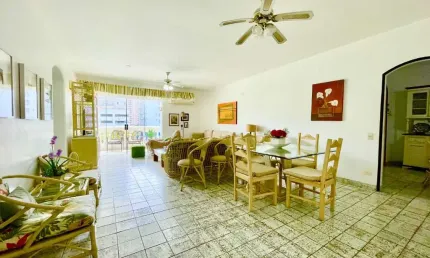 Apartamento com 2 dormitórios à venda, 120 m² por R$ 650.000,00 - Pitangueiras - Guarujá/SP