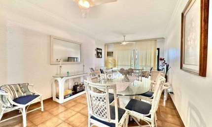 Apartamento com 3 quartos sendo 2 suítes à venda na Praia da Enseada - Guarujá/SP.