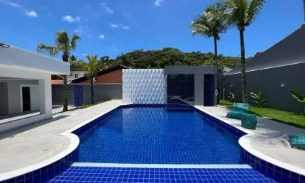 Casa com 3 dormitórios à venda, 210 m² por R$ 2.000.000,00 - Jardim Acapulco - Guarujá/SP
