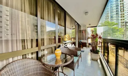 Apartamento com 5 dormitórios sendo 1 suíte à venda, 216 m² por R$ 750.000 - Pitangueiras - Guarujá/SP.