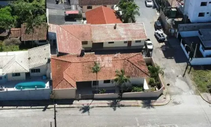 Casa com 3 quartos à venda no Centro, Barra Velha 
