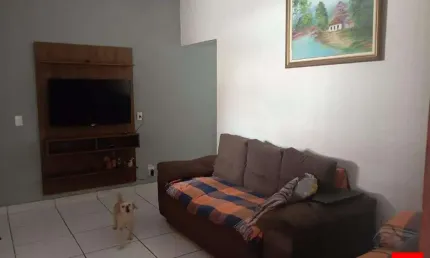 Casa à Venda no Parque das Nações em Americana com 2 quartos e 2 vagas de garagem.
