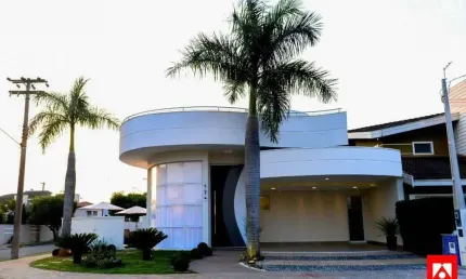 Casa à Venda no Condomínio Terras do Imperador em Americana com 3 suítes e 4 vagas de garagem