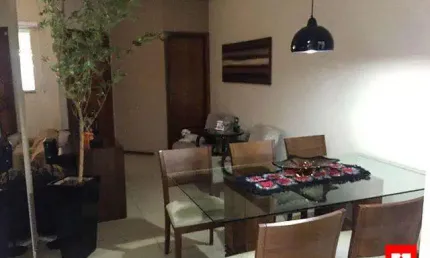Casa à venda no Parque Novo Mundo, Americana com 3 quartos (1 suíte) e 1 vaga de garagem