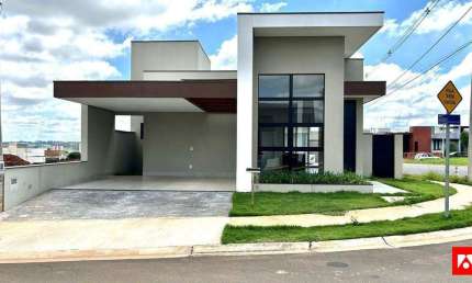 Casa à venda no Condominio Solar das Esmeraldas em Nova Odessa
