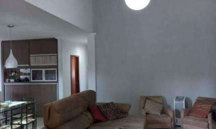 Casa à Venda no Jardim Santa Cecília em Santa Bárbara d'Oeste com 3 quartos (1 suíte) e 3 vagas de garagem.