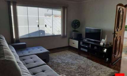 Casa à Venda no Jardim Laudissi em Santa Bárbara d'Oeste com 3 quartos (1 suíte) e 4 vagas de garagem.
