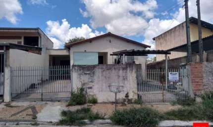 Casa à Venda no Bairro Morada do Sol em Americana com 3 quartos.