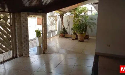 Casa à venda no planalto do sol ii em santa bárbara d'oeste com 3 quartos (1 suíte) e 4 vagas de garagem.