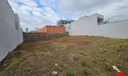 Terreno à venda no Terras de Santa Bárbara em Santa Bárbara d'Oeste