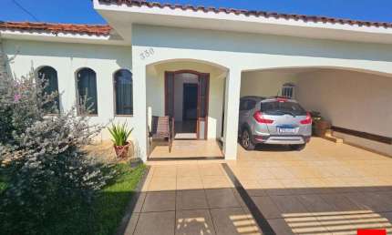 Casa à venda no Jardim São Francisco em Santa Bárbara d'Oeste