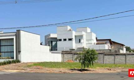 Terreno à venda no Residencial Jardim Vitória em Nova Odessa