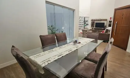 Casa Ampla à Venda no Jardim Flamboyant – Conforto, Sofisticação e Localização Privilegiada!
