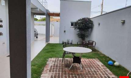 Sobrado amplo à venda no Residencial São Francisco, em Santa Bárbara d'Oeste