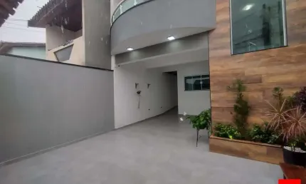 Casa ampla à venda no Jardim Mirandola em Americana