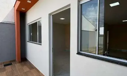 Casa à venda no Jardim Boer I, em Americana com 2 quartos (1 suíte) e 4 vagas de garagem