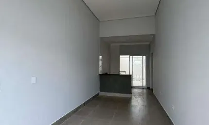 Casa à venda no Jardim Mirandola, em Americana com 3 quartos (1 suíte) e 4 vagas de garagem