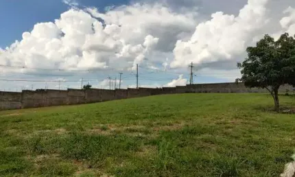 Terreno à venda no Condomínio Fazenda Santa Lúcia em Americana