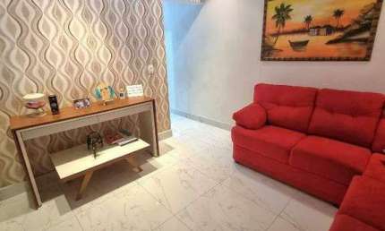 Sobrado à venda no Residencial Furlan em Santa Bárbara d'Oeste com 3 quartos (1 suíte) e 2 vagas de garagem