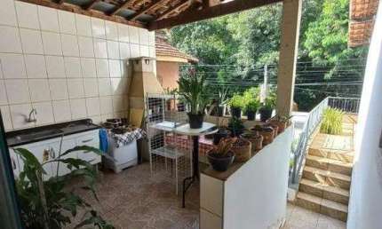 Casa à venda no Jardim Augusto Cavalheiro em Santa Bárbara d'Oeste – Conforto e espaço em uma localização estratégica!