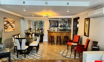 Apartamento à venda no Edifício Jardim Vila Rica em Santos com 3 quartos (1 suíte) e 1 vaga de garagem
