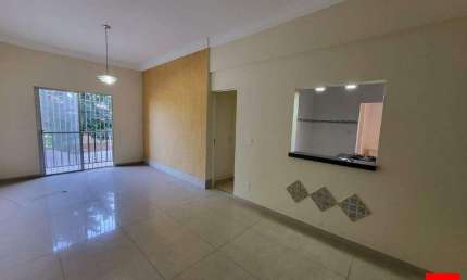 Apartamento à venda no Condomínio Edifício Sesmaria em Campinas com 3 quartos, sendo 1 suíte e 1 vaga de garagem