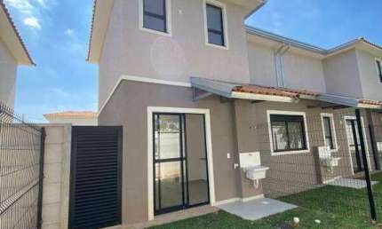 Casa à venda no Residencial Villa Flora em Americana com 3 quartos (1 suíte) e 1 vaga de garagem.