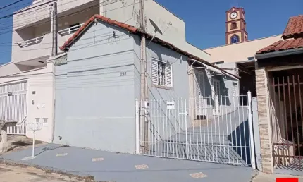 Casa à venda no Bairro Vila Aparecida em Santa Bárbara d'Oeste com 1 quarto e 5 vagas de garagem