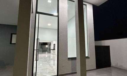 Casa à venda no Condomínio Recanto da Águas em Nova Odessa com 3 quartos (1 suíte) e 2 vagas de garagem