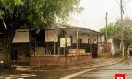 Casa com 2 Salas e Salão Comercial à venda na Vila Pantano em Santa Bárbara d'Oeste