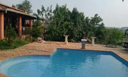 Chácara à Venda em Rio das Pedras com 3 Quartos (1 Suíte) e Lazer Completo