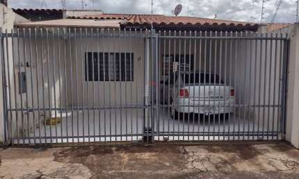 Casa à venda com 3 dormitórios (1 suíte)  -  Alto da Boa Vista, Londrina, PR